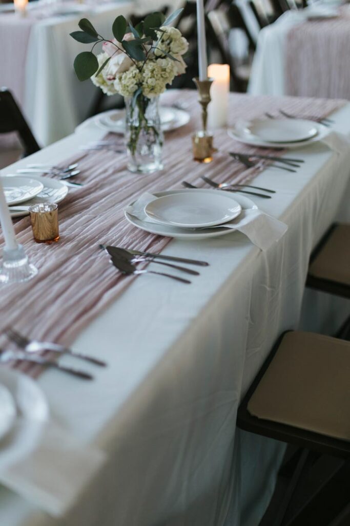 Place-Setting-at-Wedding-Reception