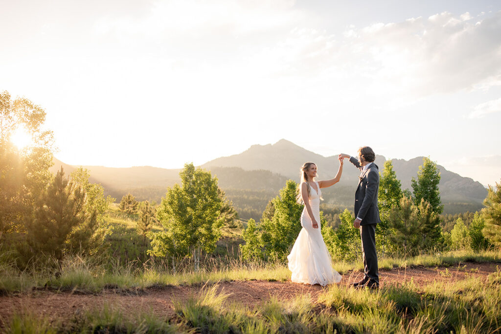 Spring Wedding with Mountain View Spring Wedding with Mountain View